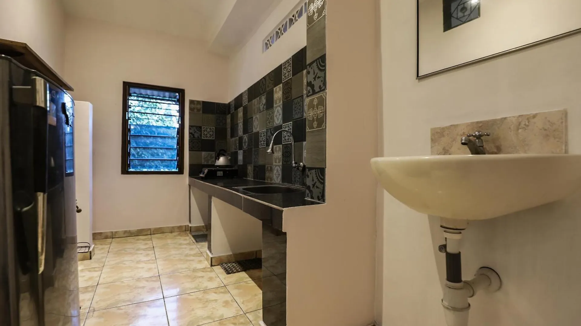 Central Ubud Classic Apartments With Jungle View 1 0*, Ubud (Bali)